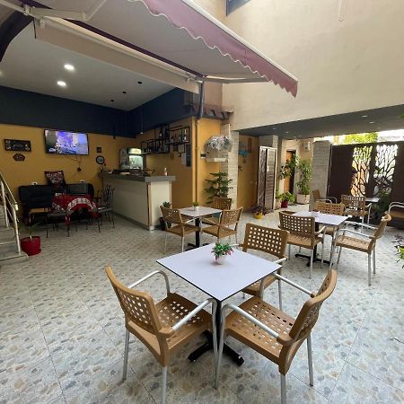 Belux Hotel Tiranë Luaran gambar