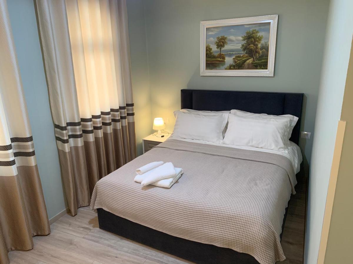 Belux Hotel Tiranë Luaran gambar