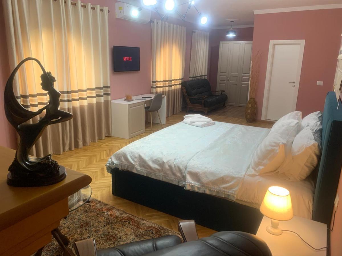 Belux Hotel Tiranë Luaran gambar